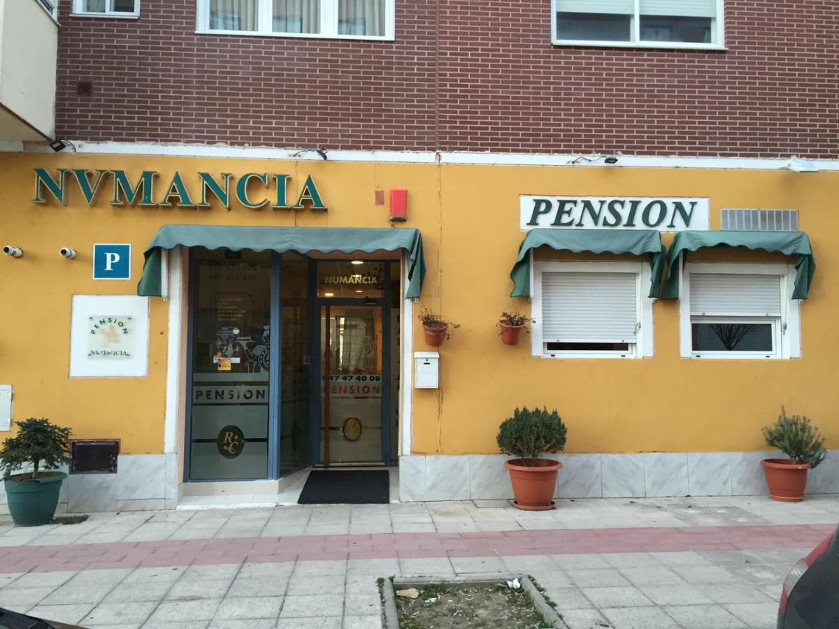 Alojamiento Numancia Pension Burgo Esterno foto