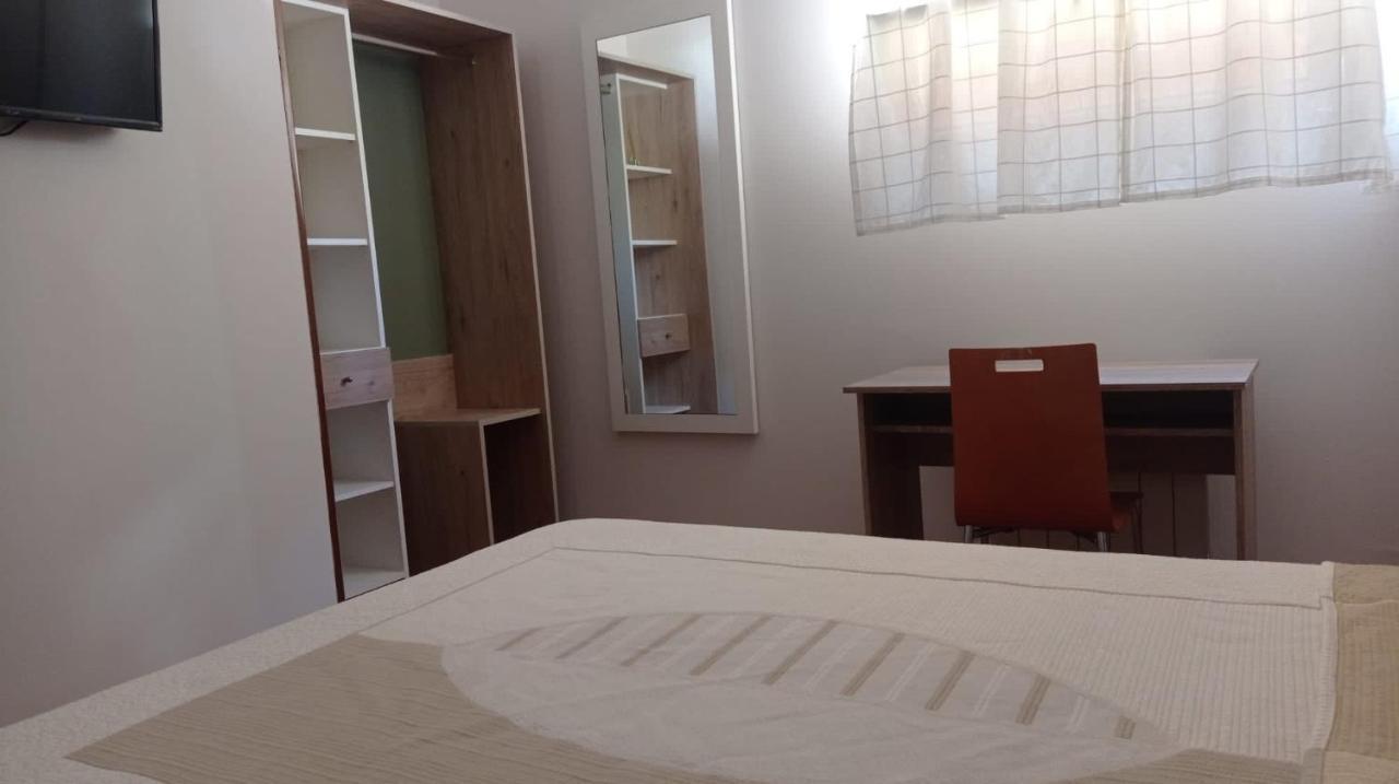 Alojamiento Numancia Pension Burgo Esterno foto